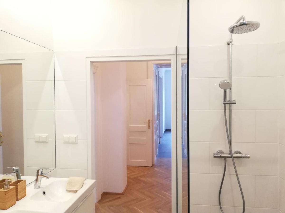 Central Living Apartments - Schoenbrunn Wiedeń Zewnętrze zdjęcie