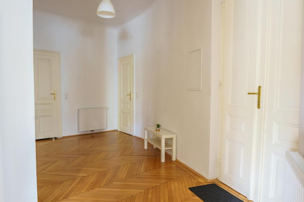 Central Living Apartments - Schoenbrunn Wiedeń Zewnętrze zdjęcie